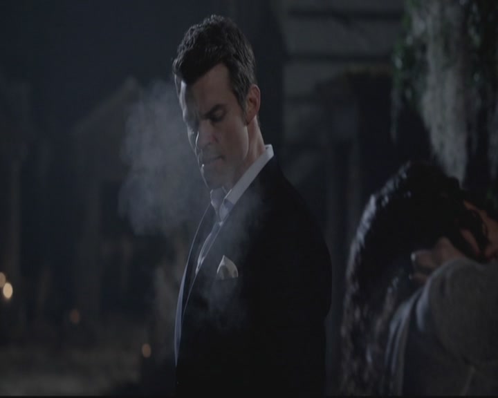 VampireDiariesWorld-dot-org_TheOriginals1x15LeGrandGuignol2058.jpg