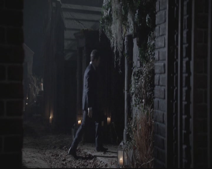 VampireDiariesWorld-dot-org_TheOriginals1x15LeGrandGuignol2101.jpg