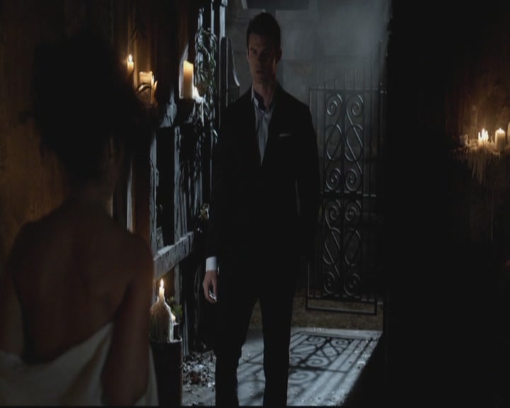 VampireDiariesWorld-dot-org_TheOriginals1x15LeGrandGuignol2113.jpg