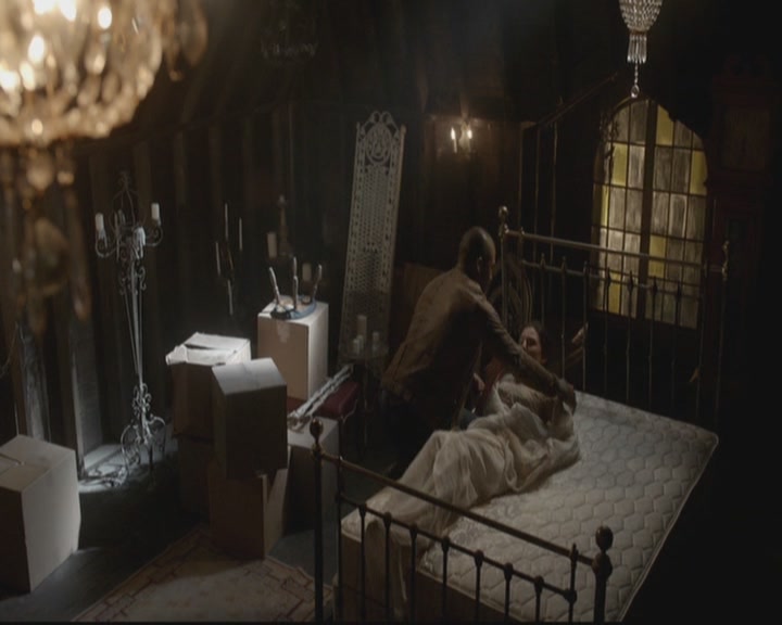 VampireDiariesWorld-dot-org_TheOriginals1x15LeGrandGuignol2173.jpg