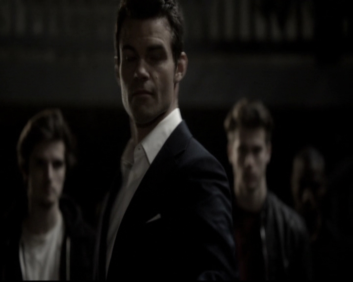 VampireDiariesWorld-dot-org_TheOriginals1x16FarewellToStoryville2000.jpg