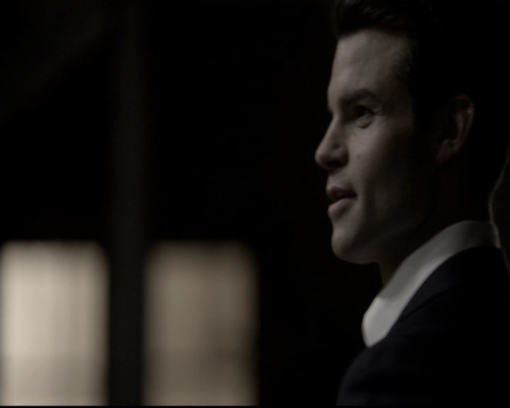 VampireDiariesWorld-dot-org_TheOriginals1x16FarewellToStoryville2024.jpg