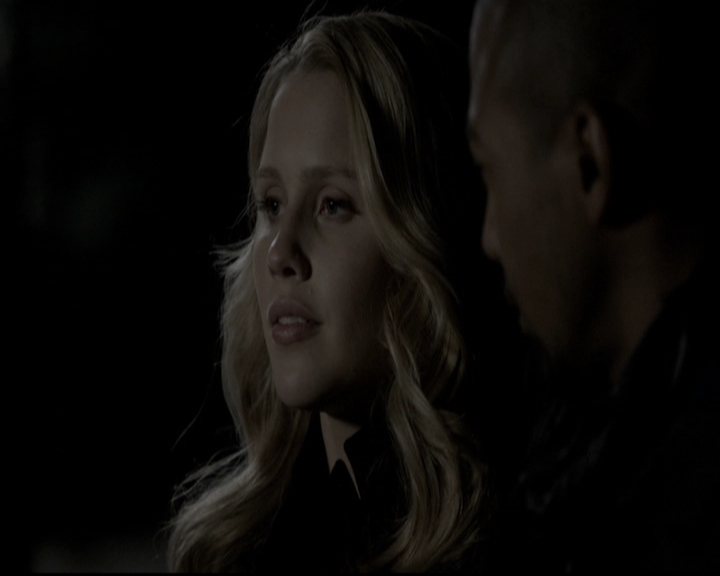 VampireDiariesWorld-dot-org_TheOriginals1x16FarewellToStoryville2065.jpg