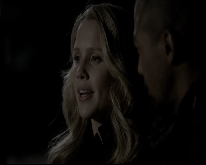 VampireDiariesWorld-dot-org_TheOriginals1x16FarewellToStoryville2066.jpg