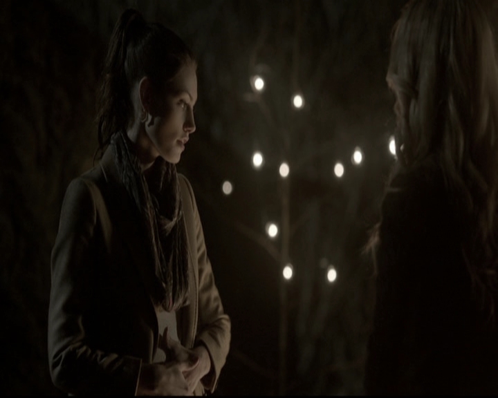 VampireDiariesWorld-dot-org_TheOriginals1x16FarewellToStoryville2225.jpg
