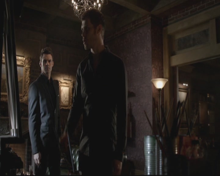 VampireDiariesWorld-dot-org_TheOriginals1x17MoonOverBourbonStreet0186.jpg