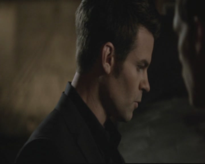 VampireDiariesWorld-dot-org_TheOriginals1x17MoonOverBourbonStreet0191.jpg