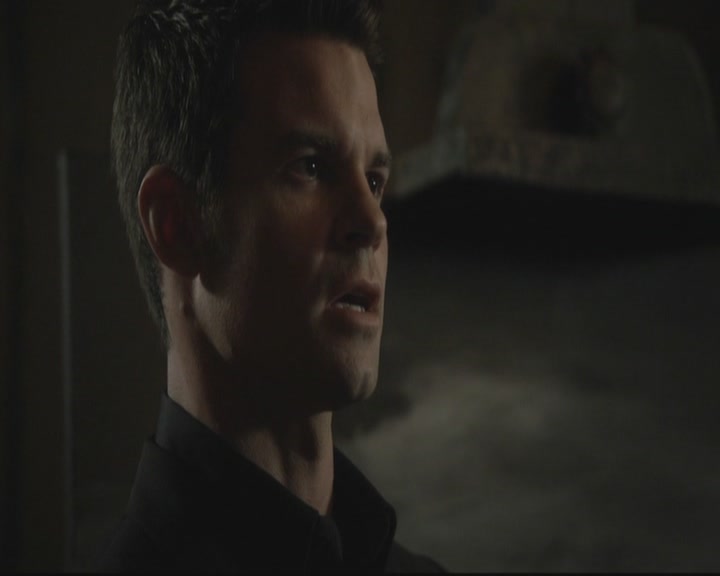 VampireDiariesWorld-dot-org_TheOriginals1x17MoonOverBourbonStreet0200.jpg