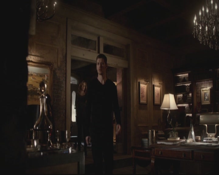 VampireDiariesWorld-dot-org_TheOriginals1x17MoonOverBourbonStreet0565.jpg