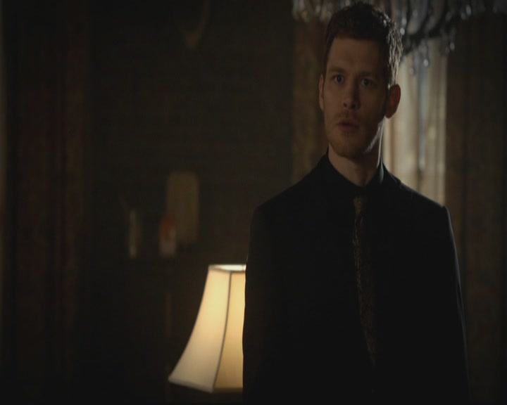 VampireDiariesWorld-dot-org_TheOriginals1x17MoonOverBourbonStreet1310.jpg