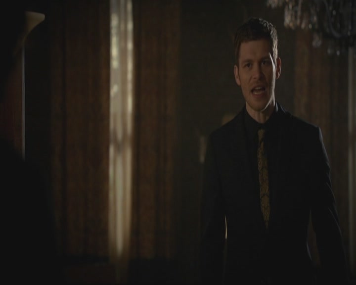 VampireDiariesWorld-dot-org_TheOriginals1x17MoonOverBourbonStreet1327.jpg