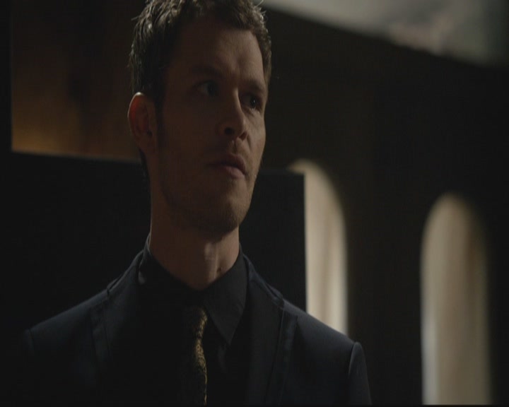 VampireDiariesWorld-dot-org_TheOriginals1x17MoonOverBourbonStreet1372.jpg