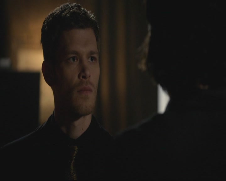 VampireDiariesWorld-dot-org_TheOriginals1x17MoonOverBourbonStreet1380.jpg