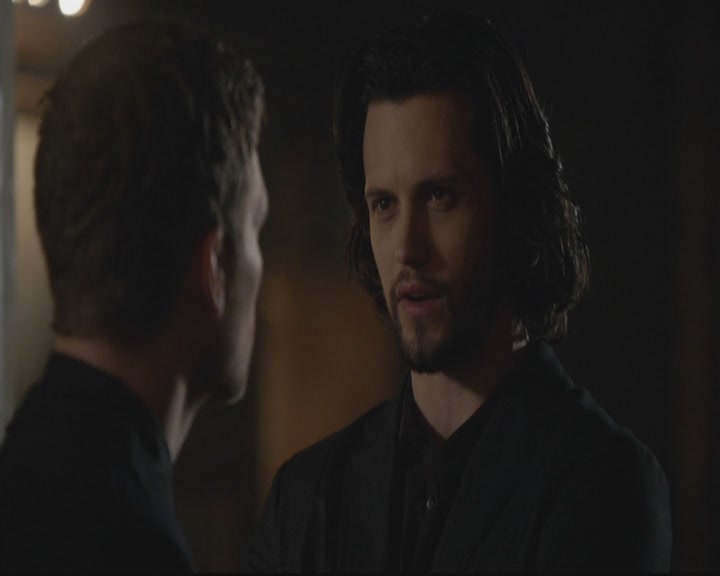 VampireDiariesWorld-dot-org_TheOriginals1x17MoonOverBourbonStreet1387.jpg