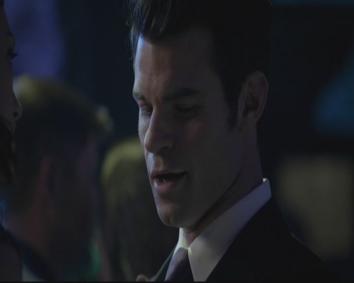 VampireDiariesWorld-dot-org_TheOriginals1x17MoonOverBourbonStreet1555.jpg