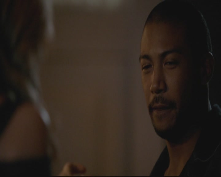 VampireDiariesWorld-dot-org_TheOriginals1x17MoonOverBourbonStreet1611.jpg