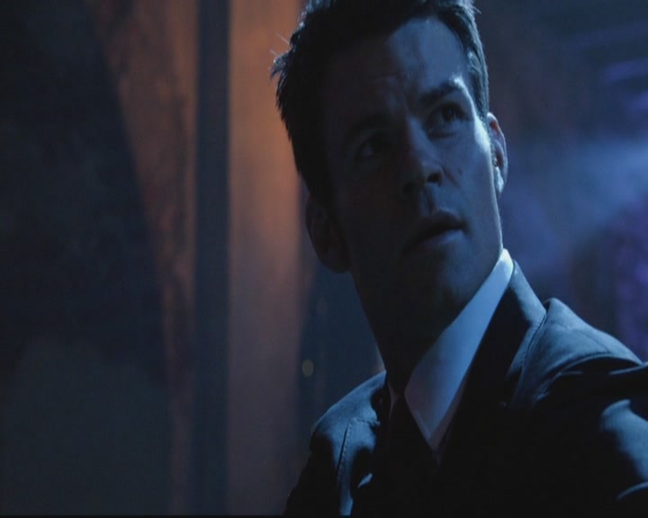 VampireDiariesWorld-dot-org_TheOriginals1x17MoonOverBourbonStreet1726.jpg