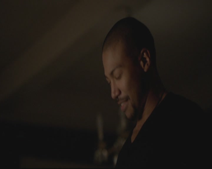 VampireDiariesWorld-dot-org_TheOriginals1x17MoonOverBourbonStreet2025.jpg VampireDiariesWorld-dot-org_TheOriginals1x17MoonOverBourbonStreet2025.jpg