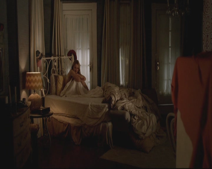 VampireDiariesWorld-dot-org_TheOriginals1x17MoonOverBourbonStreet2028.jpg VampireDiariesWorld-dot-org_TheOriginals1x17MoonOverBourbonStreet2028.jpg