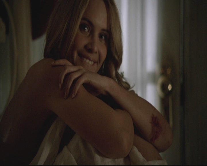 VampireDiariesWorld-dot-org_TheOriginals1x17MoonOverBourbonStreet2031.jpg VampireDiariesWorld-dot-org_TheOriginals1x17MoonOverBourbonStreet2031.jpg