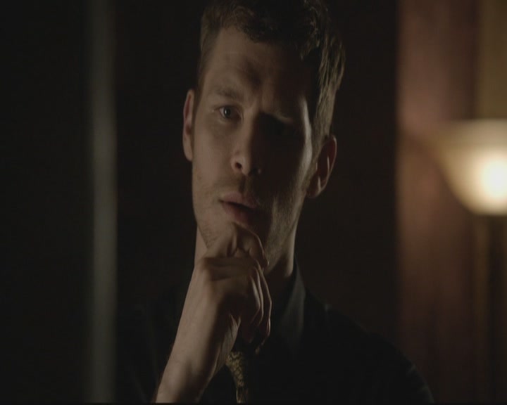 VampireDiariesWorld-dot-org_TheOriginals1x17MoonOverBourbonStreet2112.jpg