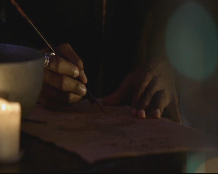 VampireDiariesWorld-dot-org_TheOriginals1x17MoonOverBourbonStreet2191.jpg