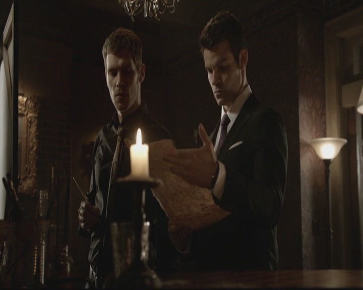 VampireDiariesWorld-dot-org_TheOriginals1x17MoonOverBourbonStreet2264.jpg