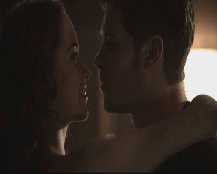 VampireDiariesWorld-dot-org_TheOriginals1x18TheBigUneasy0149.jpg