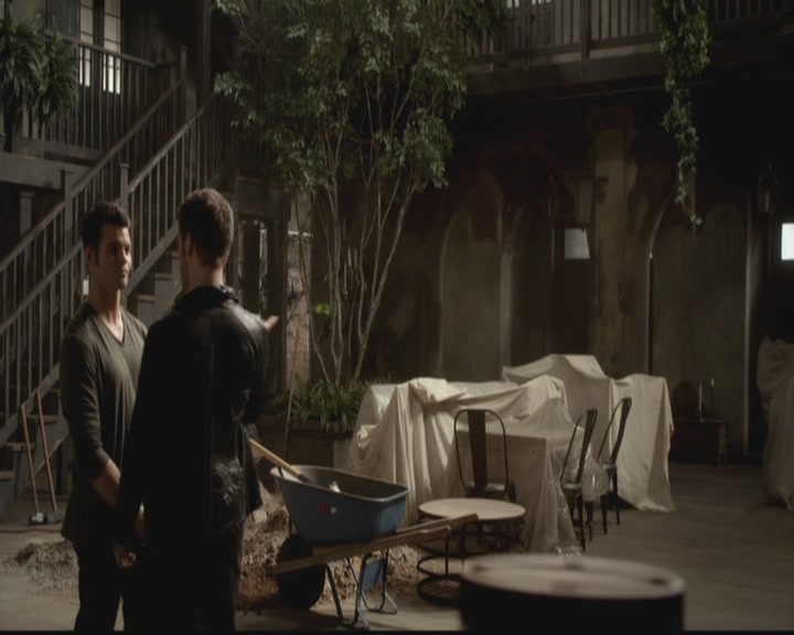 VampireDiariesWorld-dot-org_TheOriginals1x18TheBigUneasy0307.jpg