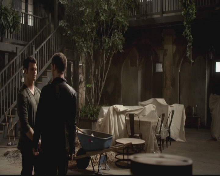 VampireDiariesWorld-dot-org_TheOriginals1x18TheBigUneasy0308.jpg