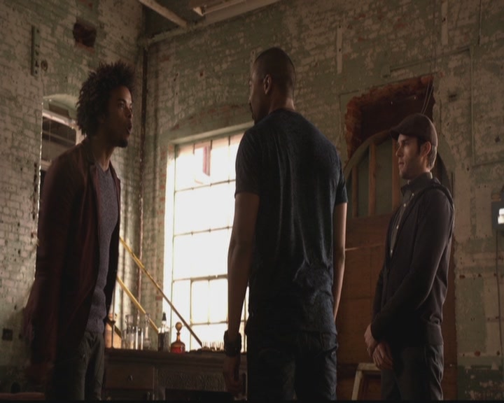 VampireDiariesWorld-dot-org_TheOriginals1x18TheBigUneasy0820.jpg