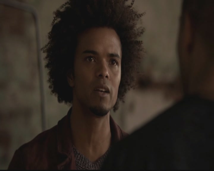 VampireDiariesWorld-dot-org_TheOriginals1x18TheBigUneasy0824.jpg