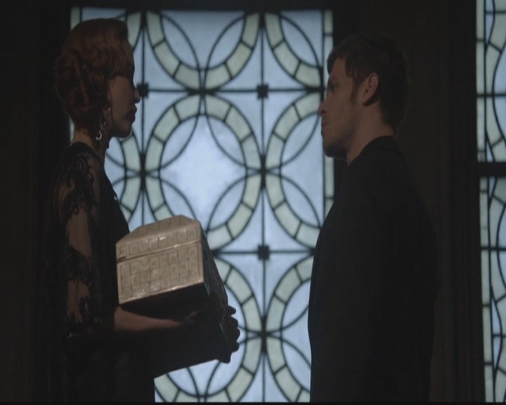 VampireDiariesWorld-dot-org_TheOriginals1x18TheBigUneasy1816.jpg