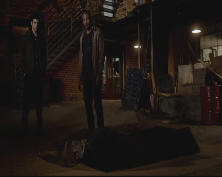 VampireDiariesWorld-dot-org_TheOriginals1x18TheBigUneasy2207.jpg