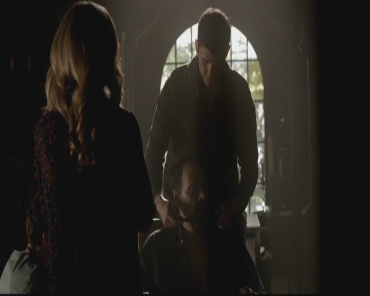 VampireDiariesWorld-dot-org_TheOriginals1x19AnUnblinkingDeath0693.jpg