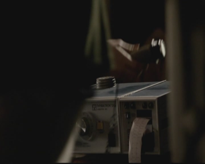 VampireDiariesWorld-dot-org_TheOriginals1x19AnUnblinkingDeath0722.jpg