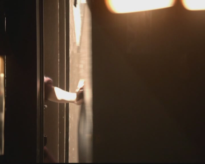 VampireDiariesWorld-dot-org_TheOriginals1x19AnUnblinkingDeath0921.jpg
