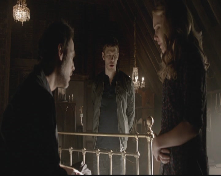 VampireDiariesWorld-dot-org_TheOriginals1x19AnUnblinkingDeath1510.jpg