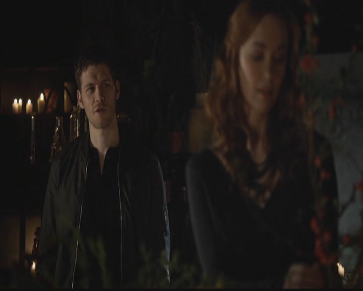 VampireDiariesWorld-dot-org_TheOriginals1x19AnUnblinkingDeath1949.jpg