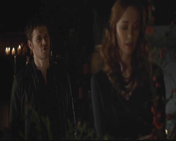 VampireDiariesWorld-dot-org_TheOriginals1x19AnUnblinkingDeath1950.jpg