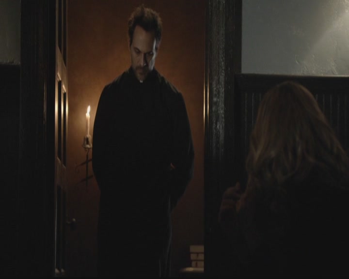 VampireDiariesWorld-dot-org_TheOriginals1x19AnUnblinkingDeath2045.jpg