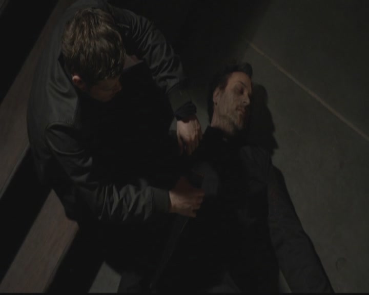 VampireDiariesWorld-dot-org_TheOriginals1x19AnUnblinkingDeath2130.jpg