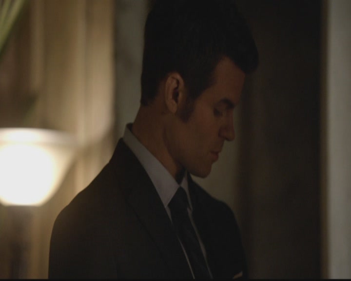 VampireDiariesWorld-dot-org_TheOriginals1x19AnUnblinkingDeath2305.jpg