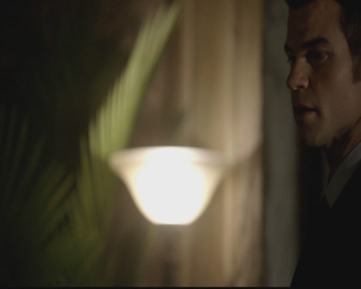 VampireDiariesWorld-dot-org_TheOriginals1x19AnUnblinkingDeath2309.jpg