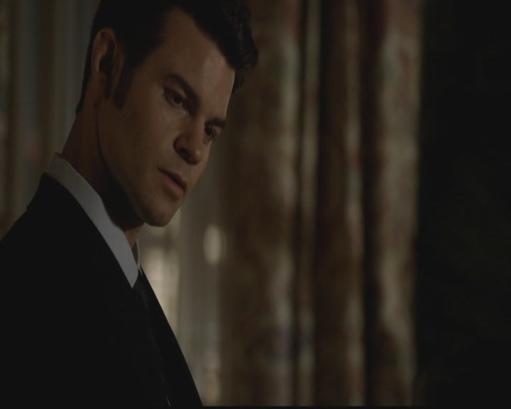 VampireDiariesWorld-dot-org_TheOriginals1x19AnUnblinkingDeath2321.jpg