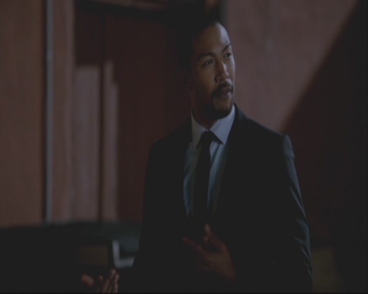 VampireDiariesWorld-dot-org_TheOriginals1x20ACloserWalkWithThee-deletedscene0088.jpg