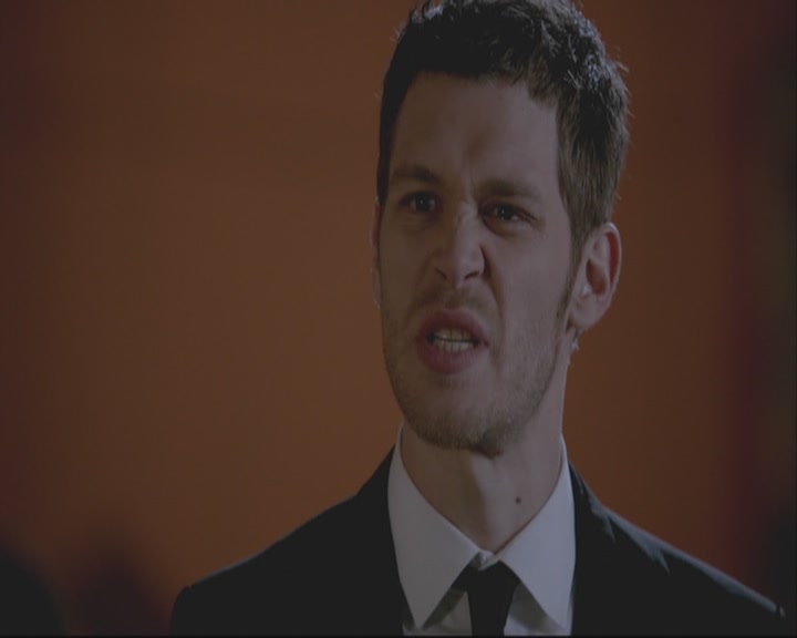 VampireDiariesWorld-dot-org_TheOriginals1x20ACloserWalkWithThee-deletedscene0113.jpg