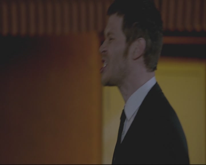 VampireDiariesWorld-dot-org_TheOriginals1x20ACloserWalkWithThee-deletedscene0116.jpg