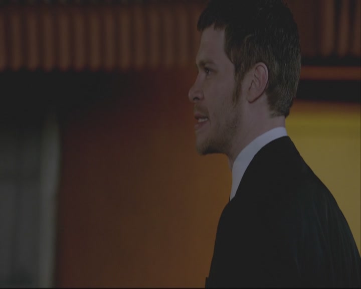 VampireDiariesWorld-dot-org_TheOriginals1x20ACloserWalkWithThee-deletedscene0119.jpg