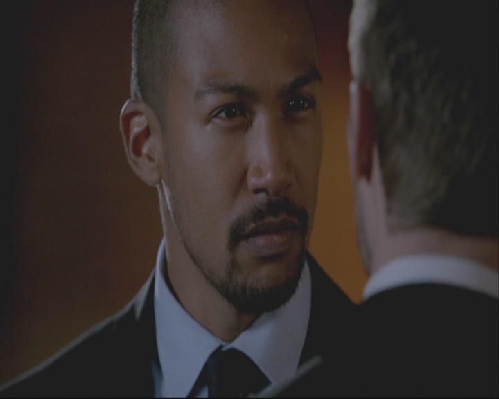 VampireDiariesWorld-dot-org_TheOriginals1x20ACloserWalkWithThee-deletedscene0176.jpg
